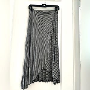 Bobeau Asymmetrical skirt with tie